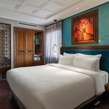 Peridot Grand Luxury Boutique Hotel Hanoi Exterior photo Deluxe Suite
