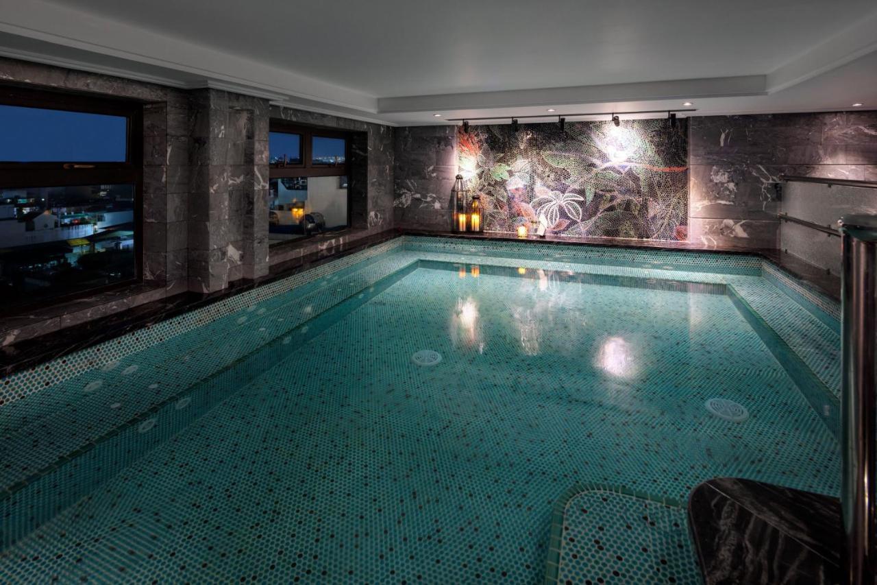 Peridot Grand Luxury Boutique Hotel Hanoi Exterior photo The pool at the Mandarin Oriental, Munich