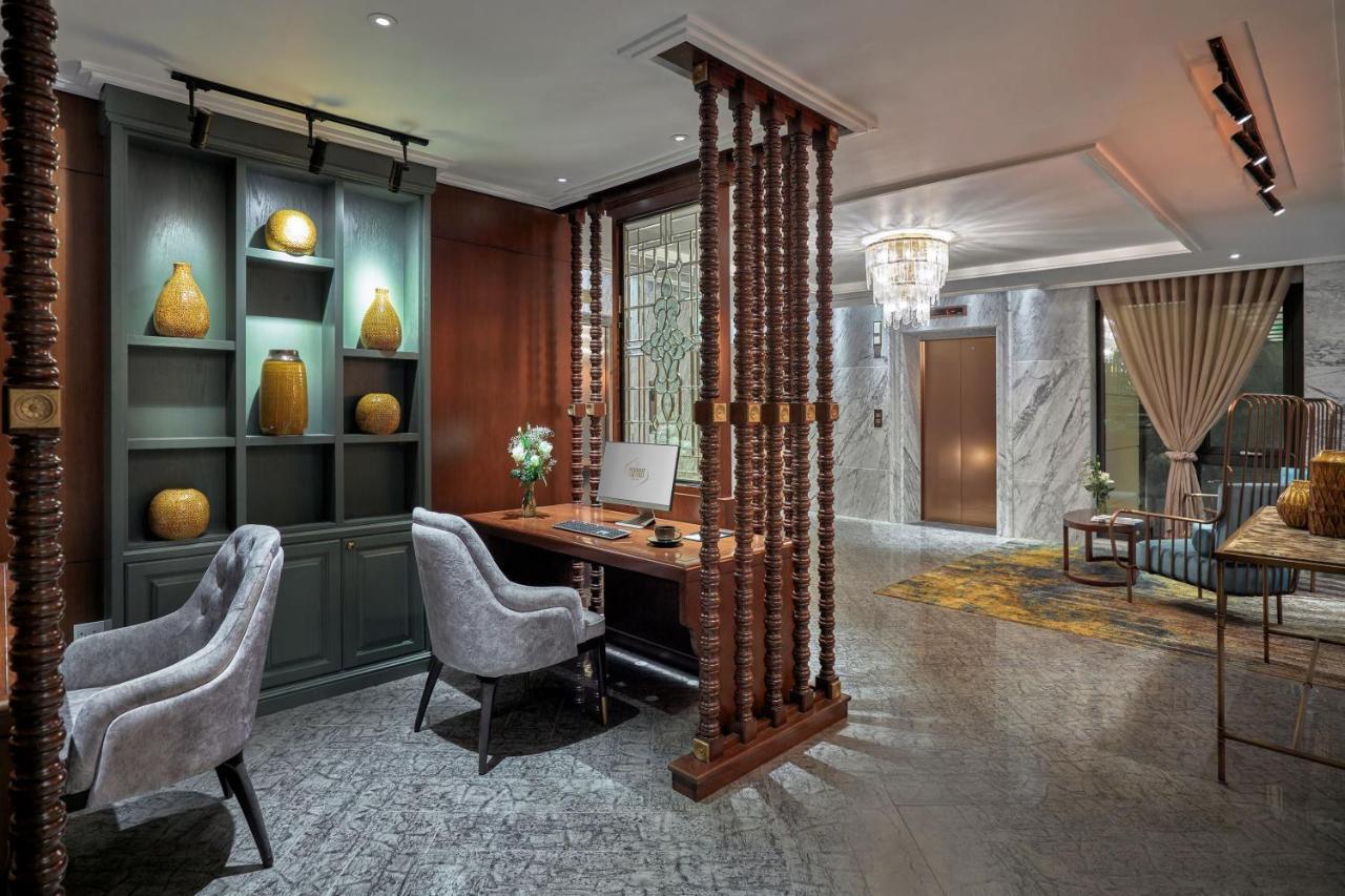 Peridot Grand Luxury Boutique Hotel Hanoi Exterior photo The hotel's lobby
