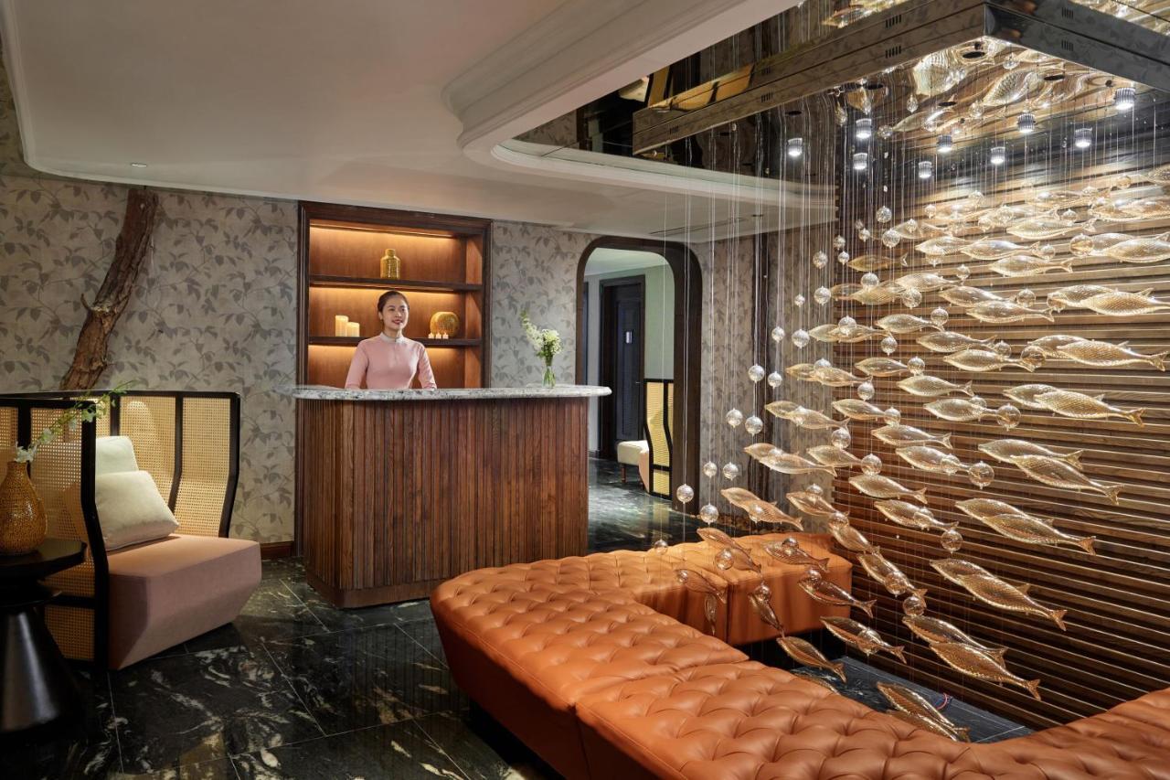 Peridot Grand Luxury Boutique Hotel Hanoi Exterior photo The lobby of the hotel