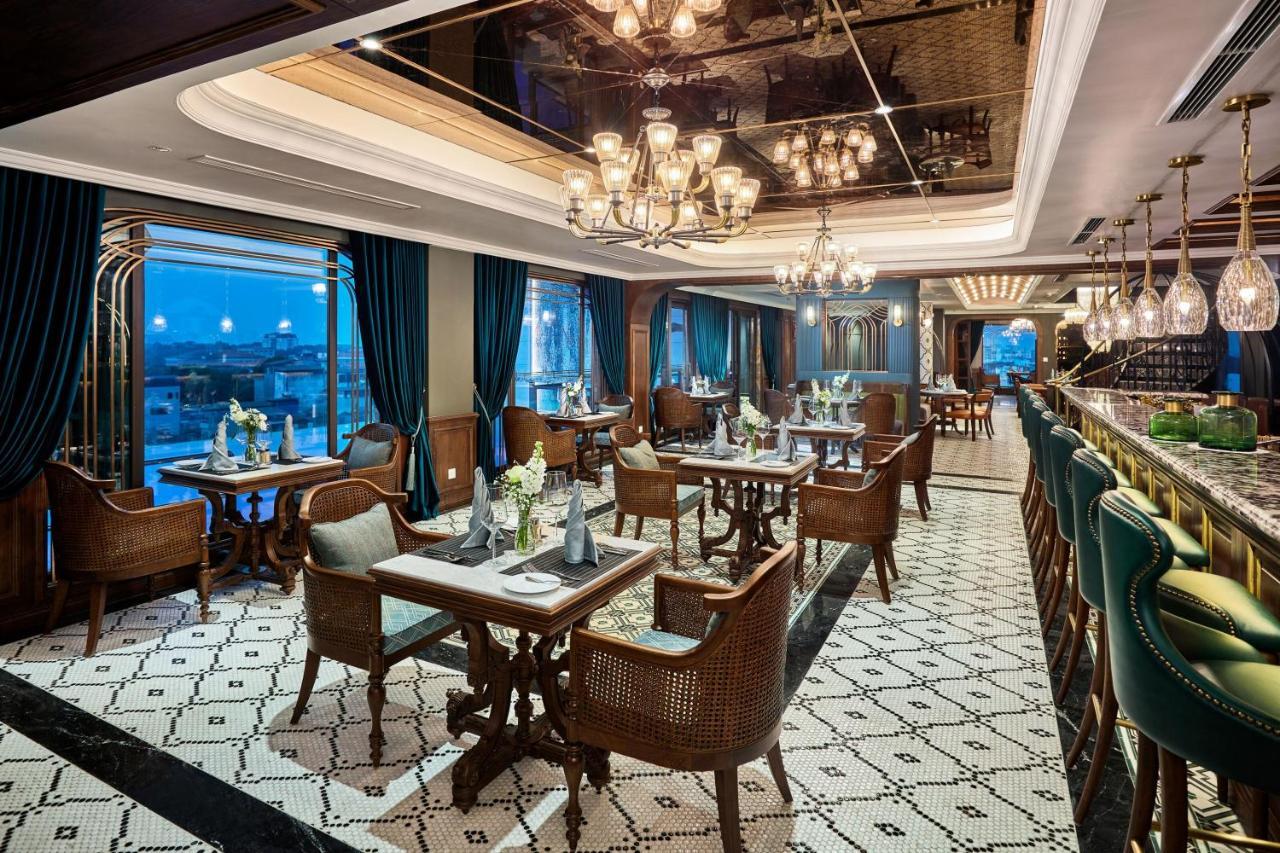 Peridot Grand Luxury Boutique Hotel Hanoi Exterior photo The Bar