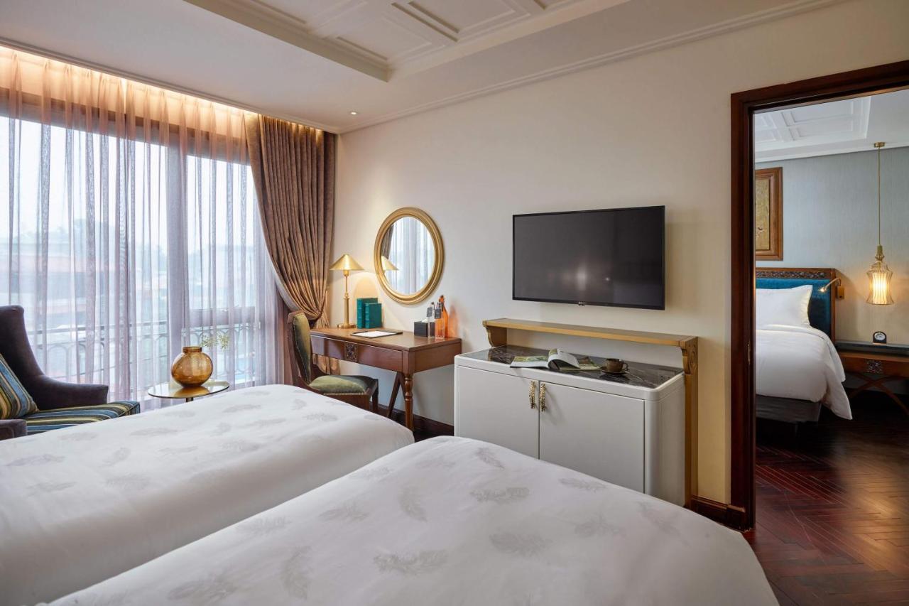 Peridot Grand Luxury Boutique Hotel Hanoi Exterior photo Deluxe Family Room